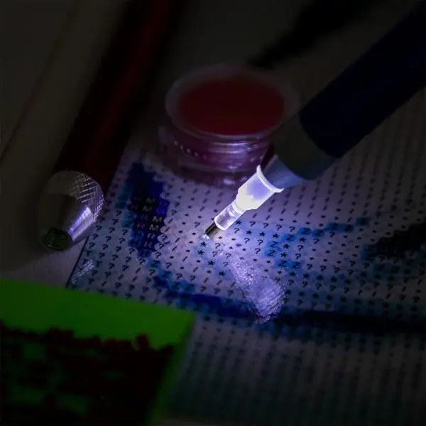 Caneta Especial com LED + Acessórios Facilitadores