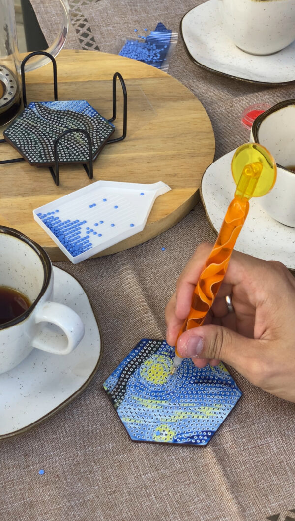 Caneta Ergonômica Laranja + Rolo + Acessórios Facilitadores